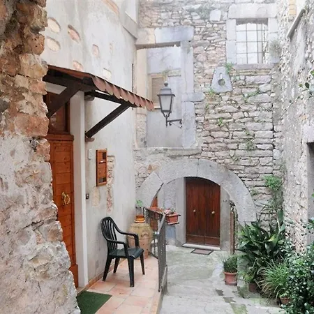 Charming With Mountain View In 45 M² Terrace Apartment