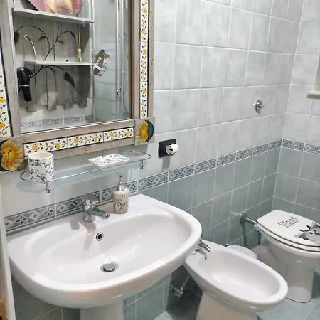 Charming With Mountain View In 45 M² Terrace Apartment *