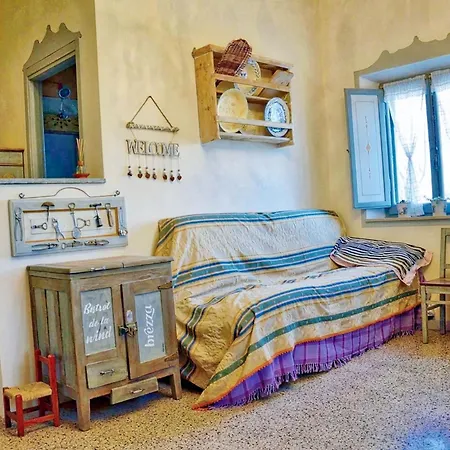 Charming With Mountain View In 45 M² Terrace Apartment
