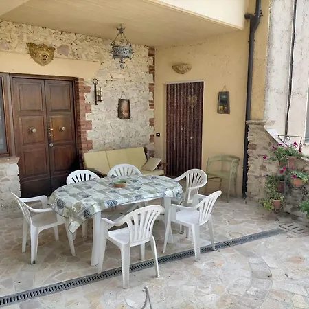 Charming With Mountain View In 45 M² Terrace Apartman Coppe